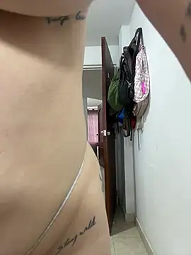 Briana Hottt online show from 18, 7, 2026