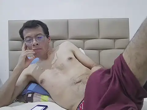 Snapshot of skinnylatino51 chatting on 8, 3, 2026 skinnylatino51 online show from 8, 3, 2026