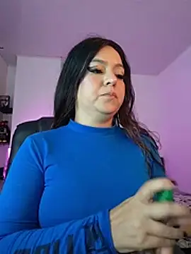 Snapshot of Abbyjoness21 chatting on 17, 12, 2025 Abbyjoness21 online show from 17, 12, 2025