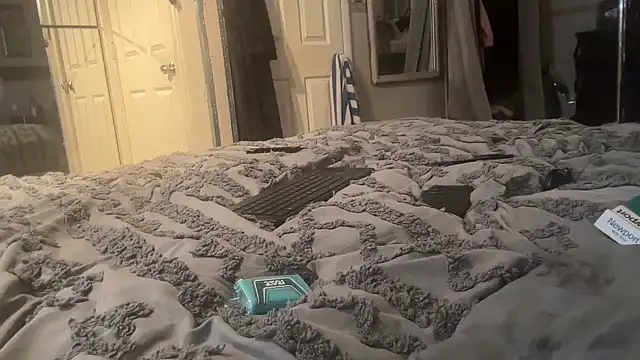 Snapshot of sexyred77713 chatting on 14, 3, 2026 sexyred77713 online show from 14, 3, 2026