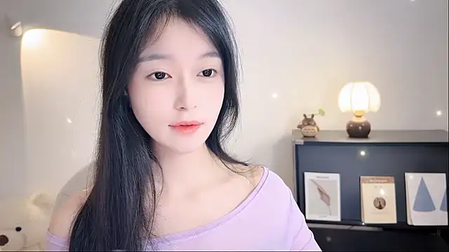 Snapshot of Onechestnut chatting on 9, 11, 2025 Onechestnut online show from 9, 11, 2025