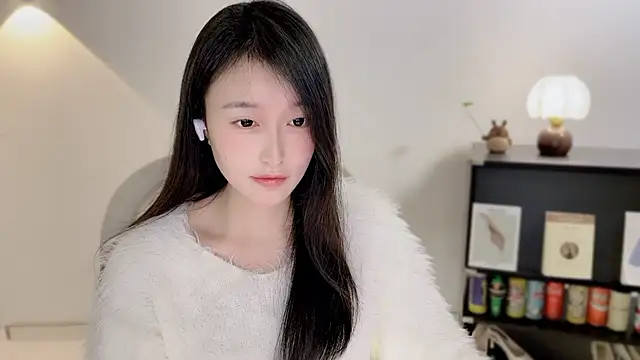 Snapshot of Onechestnut chatting on 6, 1, 2026 Onechestnut online show from 6, 1, 2026