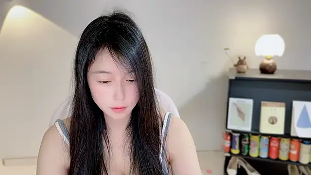 Snapshot of Onechestnut chatting on 3, 4, 2026 Onechestnut online show from 3, 4, 2026