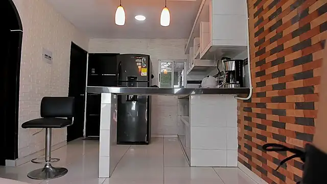 violetta pretty online show from 12, 11, 2025