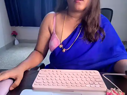 Snapshot of Anjalistar chatting on 10, 9, 2025 Anjalistar online show from 10, 9, 2025