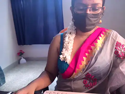 Snapshot of Anjalistar chatting on 3, 10, 2025 Anjalistar online show from 3, 10, 2025