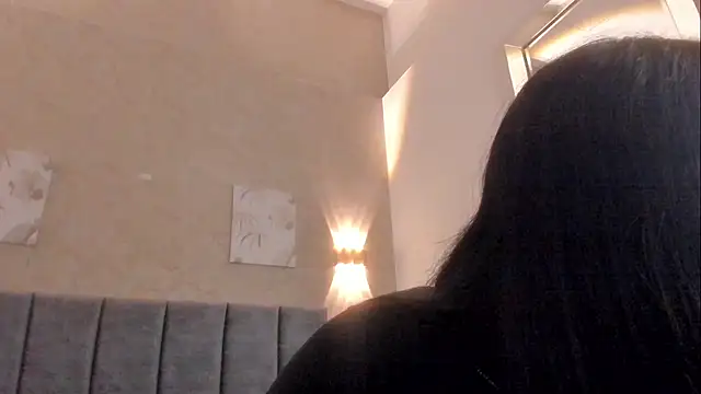 Lunaa bellaa online show from 11, 2, 2026