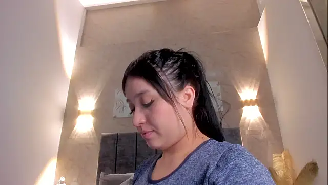 Lunaa bellaa online show from 17, 2, 2026