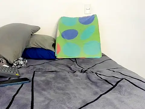 Snapshot of Master_Leonardo chatting on 10, 9, 2025 Master Leonardo online show from 10, 9, 2025