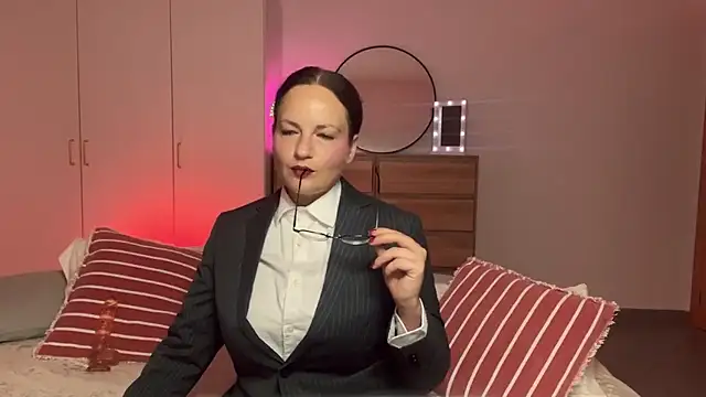 Snapshot of UnderWunder chatting on 26, 7, 2026 UnderWunder online show from 26, 7, 2026