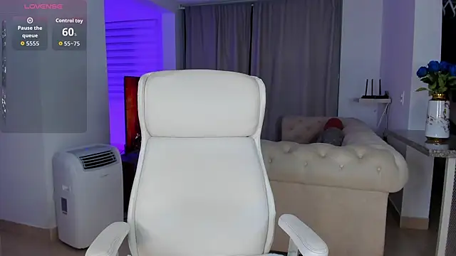 MeganScott online show from 24, 11, 2025