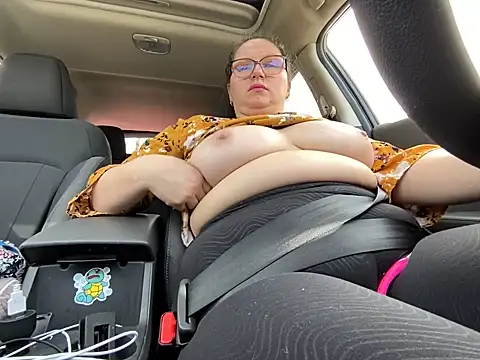 GirlSquirt online show from 28, 10, 2025