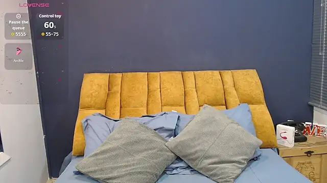 KendraaSimons online show from 7, 5, 2026