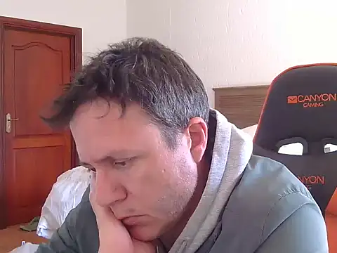 TroyDieselXXX online show from 20, 6, 2026
