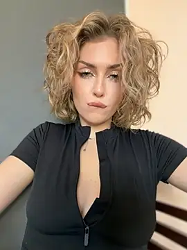 KellyKeler online show from 28, 10, 2025