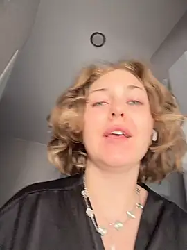 KellyKeler online show from 31, 7, 2026