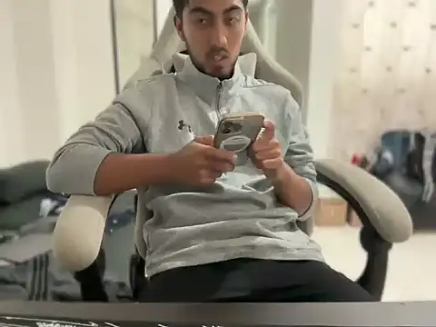 millan 32 online show from 15, 10, 2025