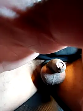 Snapshot of xneko_ chatting on 1, 2, 2026 xneko online show from 1, 2, 2026