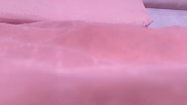 emmacurvy online show from 20, 9, 2025