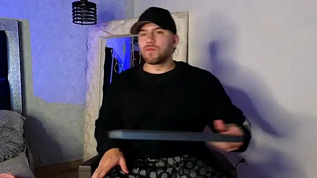 Ades Lowe online show from 6, 10, 2025