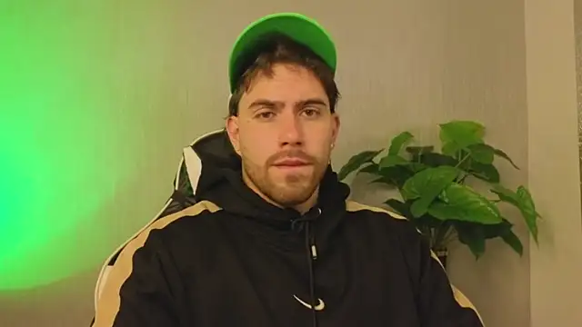 Ades Lowe online show from 18, 12, 2025