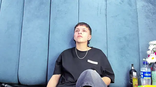 Megan Thompson  online show from 22, 2, 2026