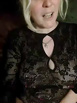 Snapshot of Bouncy-Bella28X chatting on 9, 9, 2025 Bouncy-Bella28X online show from 9, 9, 2025