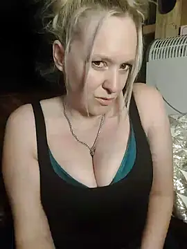 Snapshot of Bouncy-Bella28X chatting on 15, 10, 2025 Bouncy-Bella28X online show from 15, 10, 2025