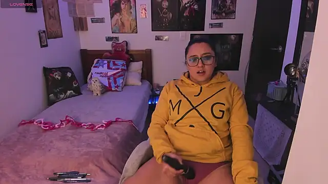 Cherry blush  online show from 9, 2, 2026