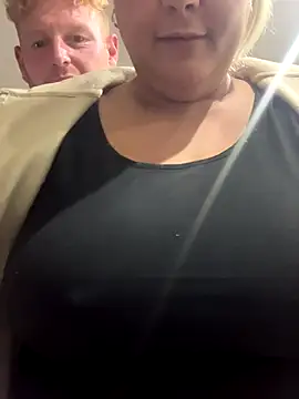 Snapshot of Dirtydingle chatting on 19, 9, 2025 Dirtydingle online show from 19, 9, 2025