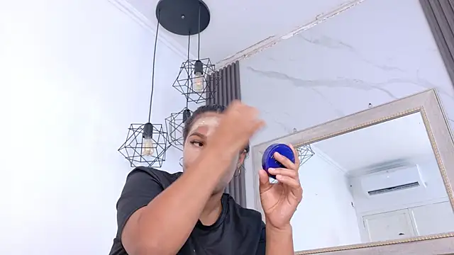 keyla mejia online show from 28, 6, 2026