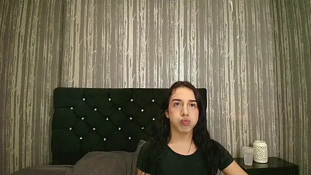 Alicee Moonn online show from 23, 6, 2026