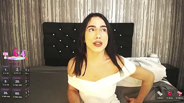 Alicee Moonn online show from 11, 7, 2026