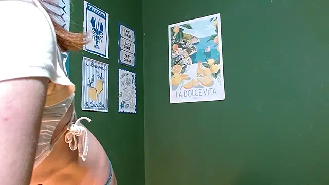 Roxiehood online show from 18, 10, 2025