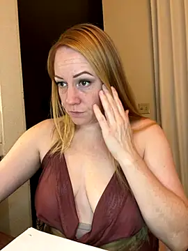 Snapshot of ChiliRoja chatting on 22, 11, 2025 ChiliRoja online show from 22, 11, 2025