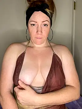 Snapshot of ChiliRoja chatting on 29, 11, 2025 ChiliRoja online show from 29, 11, 2025