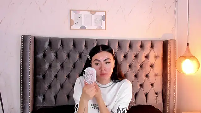 Anya Belth online show from 11, 7, 2026