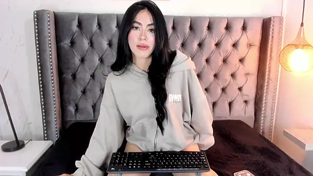 Anya Belth online show from 23, 7, 2026