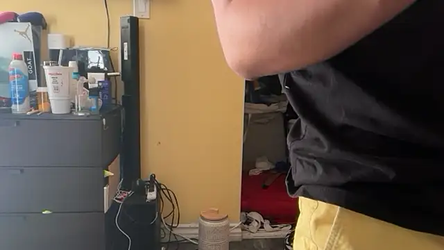 Snapshot of kSwisssxxx chatting on 16, 10, 2025 kSwisssxxx online show from 16, 10, 2025