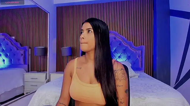 SelenaStonne online show from 19, 9, 2025