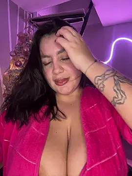 victoria amatista  online show from 1, 12, 2025