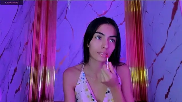 eimy skinny  online show from 4, 2, 2026