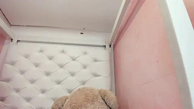 eimy skinny  online show from 27, 2, 2026