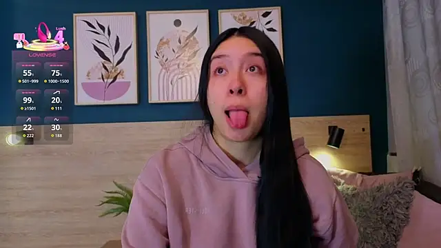 SarahMiler  online show from 17, 3, 2026