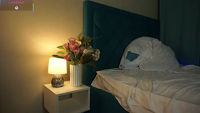 ywixos online show from 13, 11, 2025