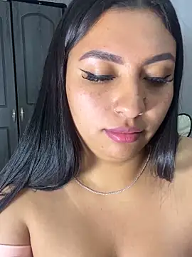 Snapshot of Issa_Santana chatting on 15, 10, 2025 Issa Santana online show from 15, 10, 2025