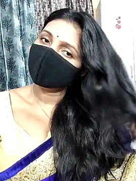 Hotty Sonali online show from 2, 4, 2026