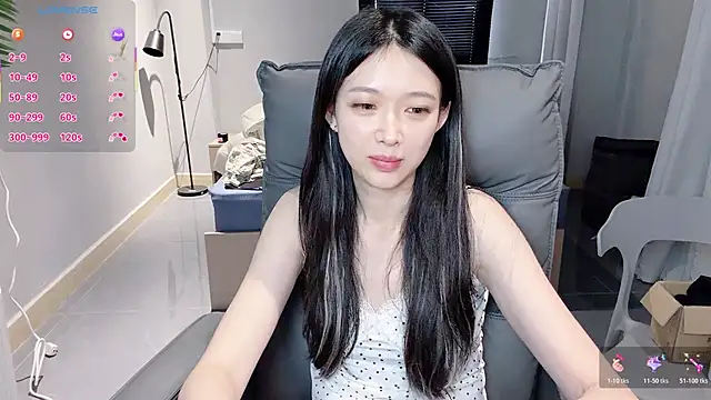 NiNi-baby520 online show from 5, 12, 2025