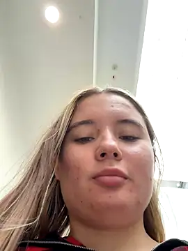 Snapshot of StephanieMur chatting on 9, 9, 2025 StephanieMur online show from 9, 9, 2025