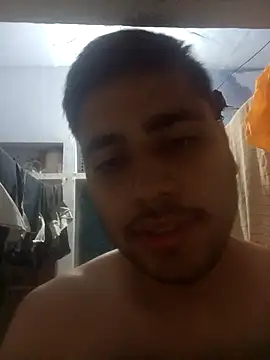 Snapshot of Desirock001 chatting on 4, 10, 2025 Desirock001 online show from 4, 10, 2025